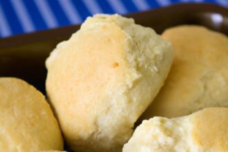 Fluffy Keto Bread Rolls: Easy Low-Carb Baking Guide