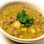 Hearty Slow Cooker Split Pea Soup: Comfort Made Easy