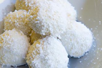 Sweet Simplicity: Easy No-Bake Coconut Macaroons Guide